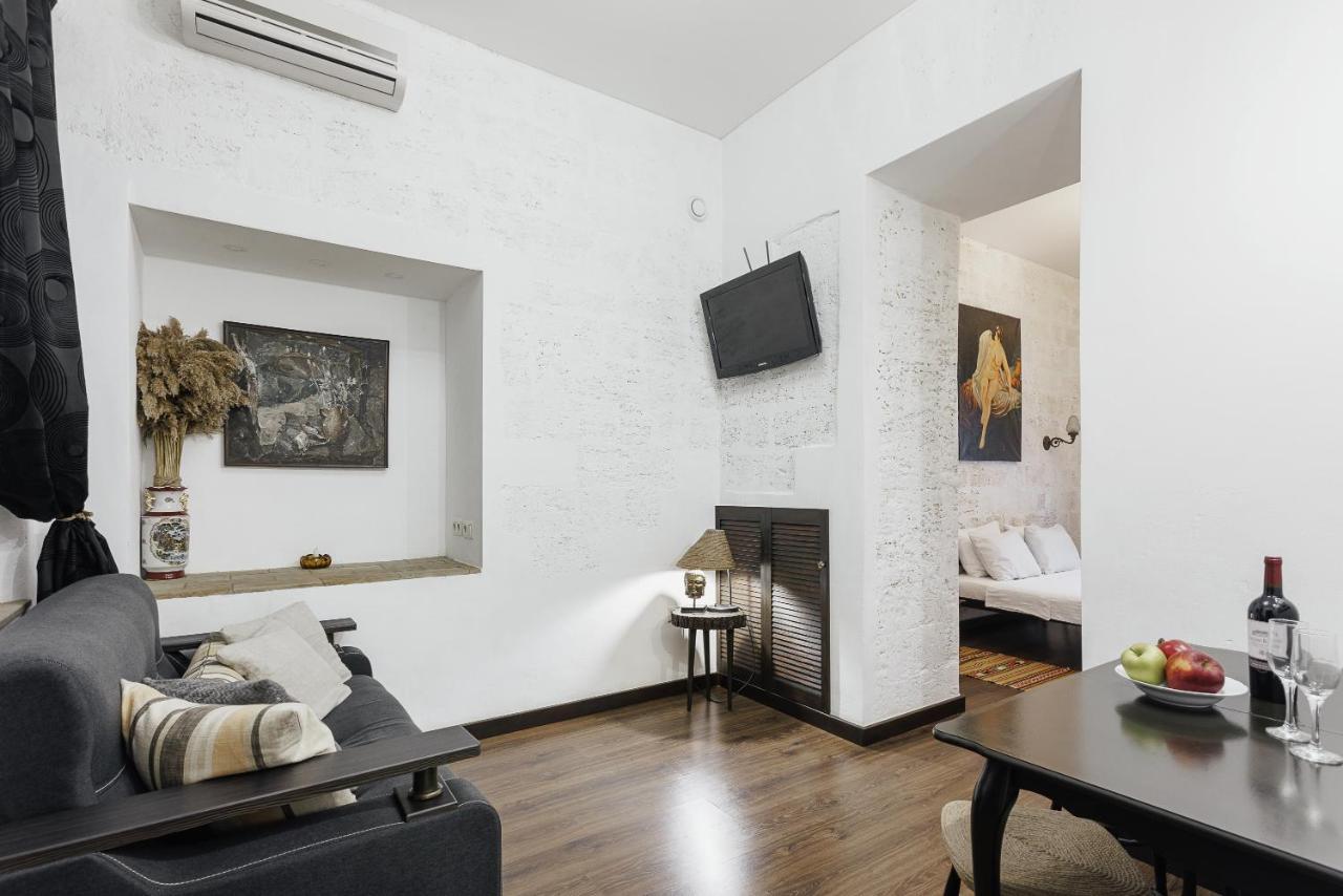 Center Sea Pearl Apartment Odesa Exterior photo